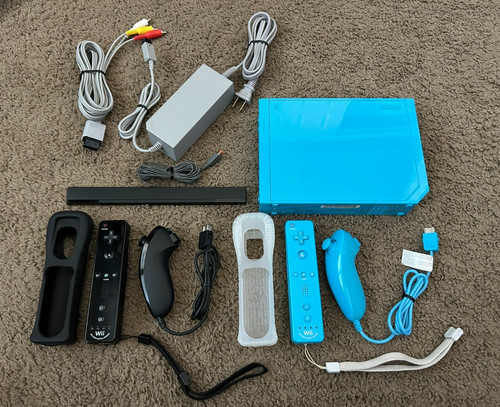 Nintendo wii console blue - nintendo,